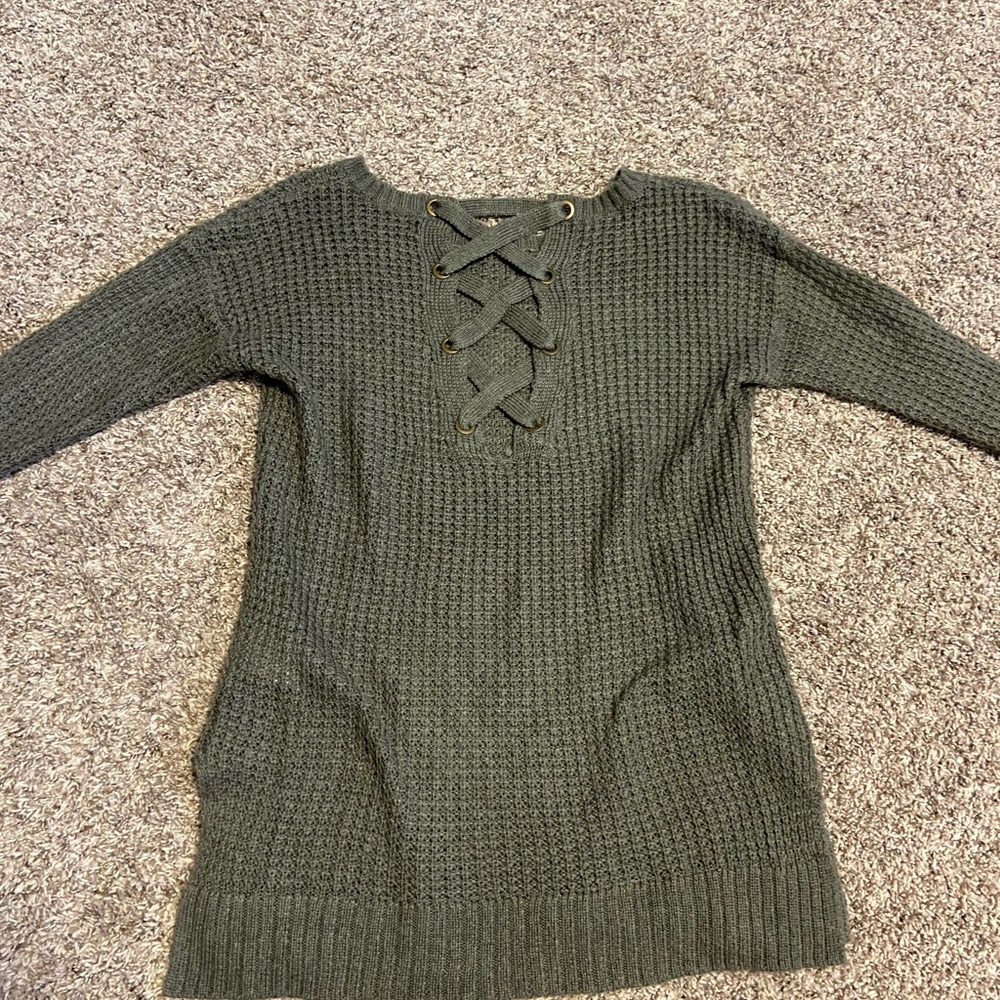 American Eagle sweater